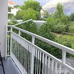 Epetij 2 *