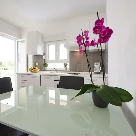Epetij 2 Apartment